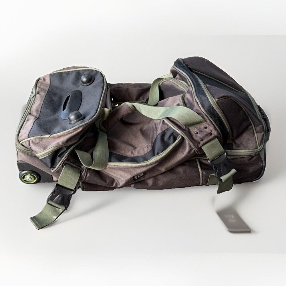 FUL Rolling Duffel Bag Travel Luggage Wheeled Large Cargo Workhorse Green 30.5”